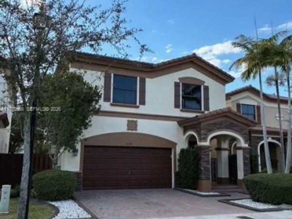 8848 NW 101st Pl , Doral, FL 33178