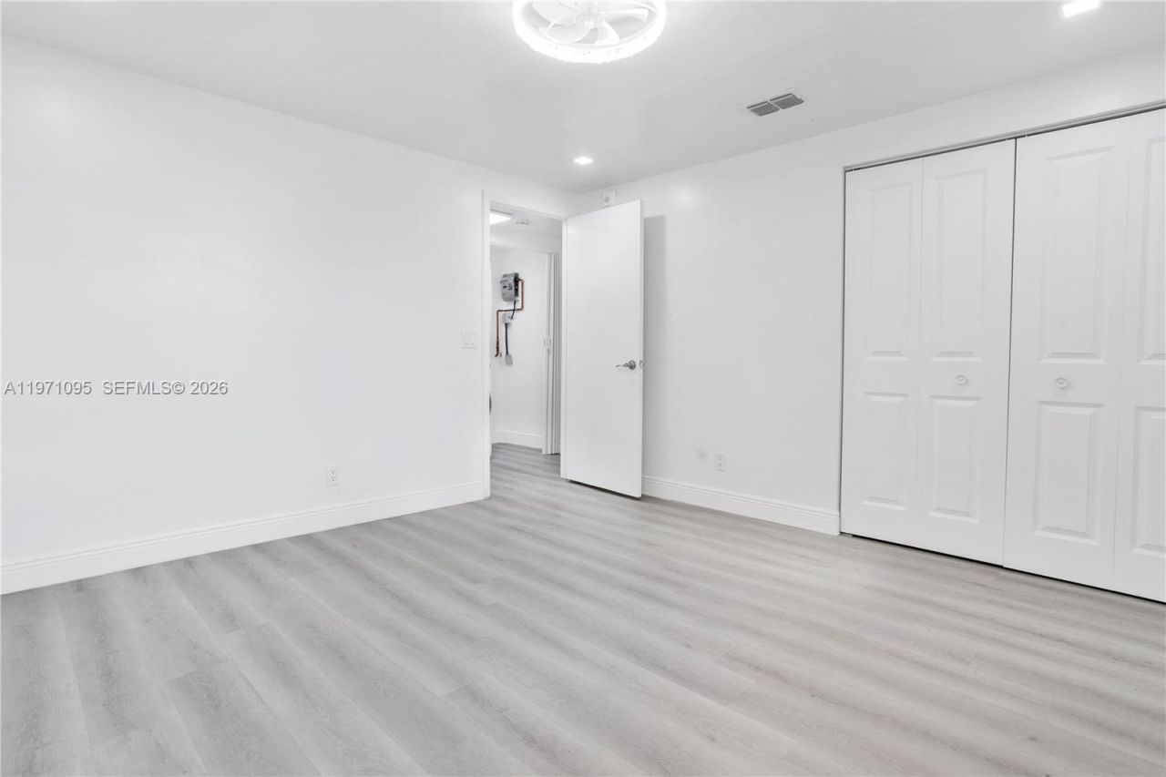 10207 Sunrise Lakes Blvd, Unit 204, Sunrise, FL 33322 Photo