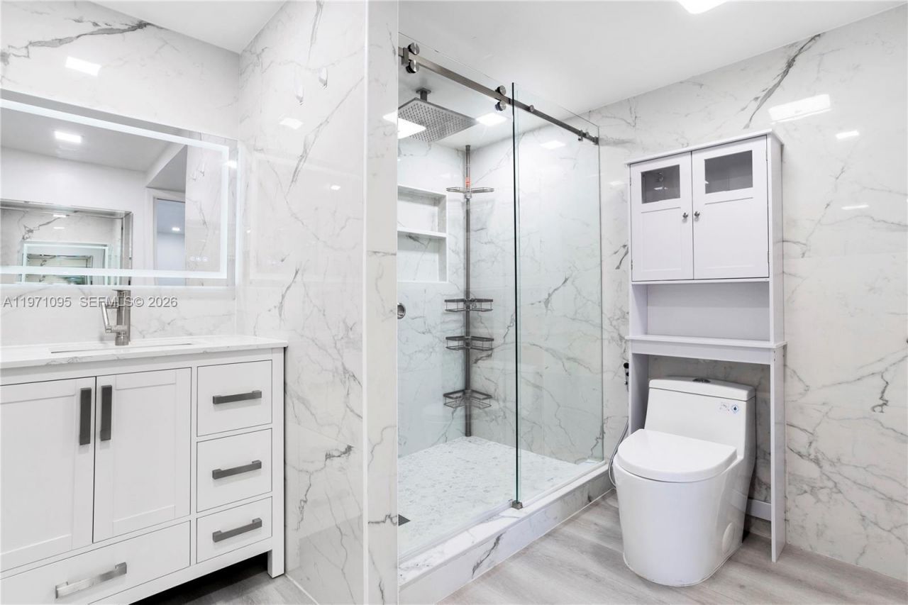 10207 Sunrise Lakes Blvd, Unit 204, Sunrise, FL 33322 Photo