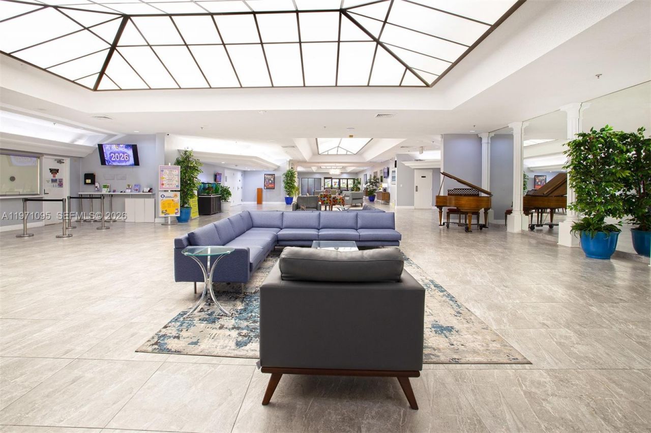 10207 Sunrise Lakes Blvd, Unit 204, Sunrise, FL 33322 Photo