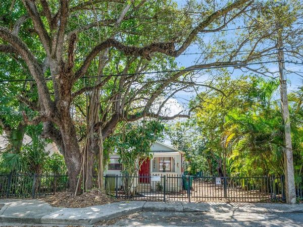 3544 William Ave , Miami, FL 33133