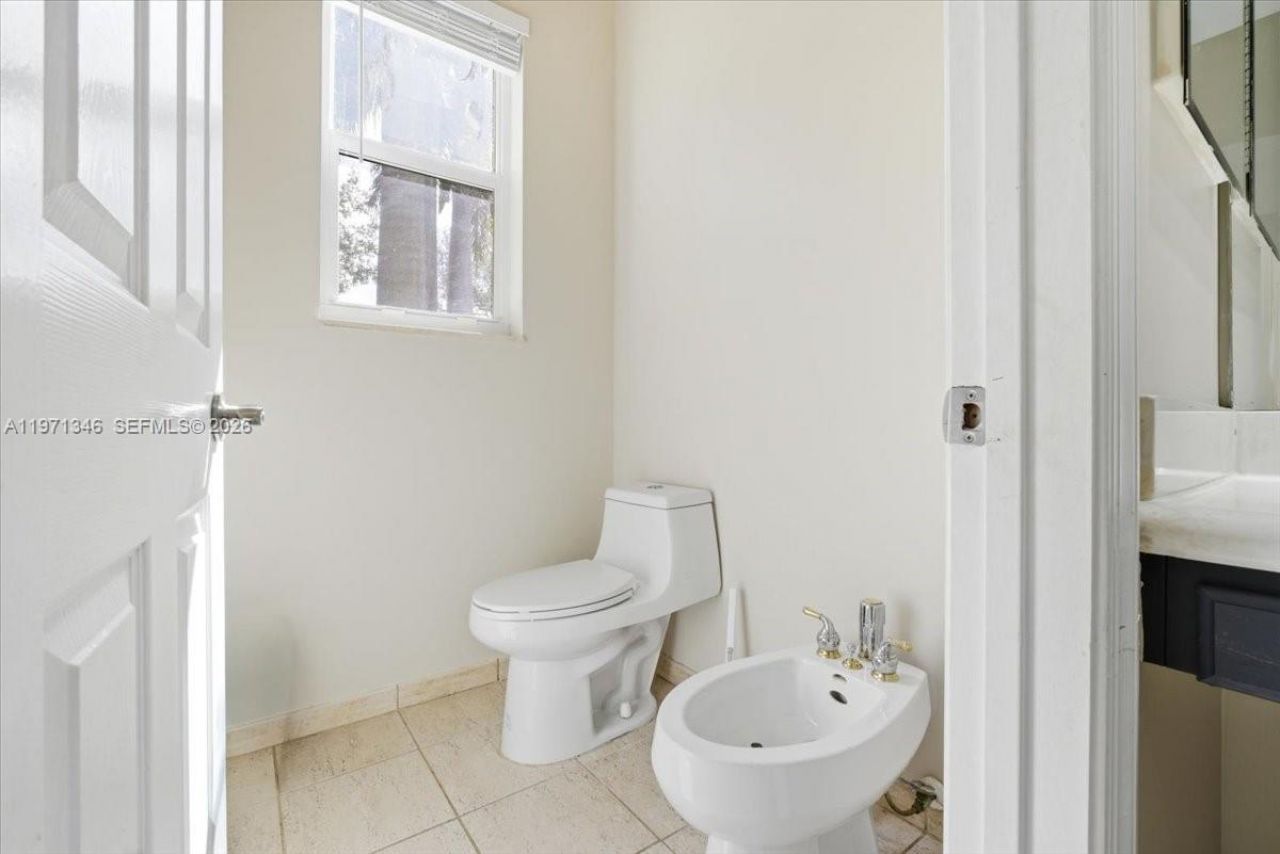 864 NW 123rd Dr , Coral Springs, FL 33071 Photo