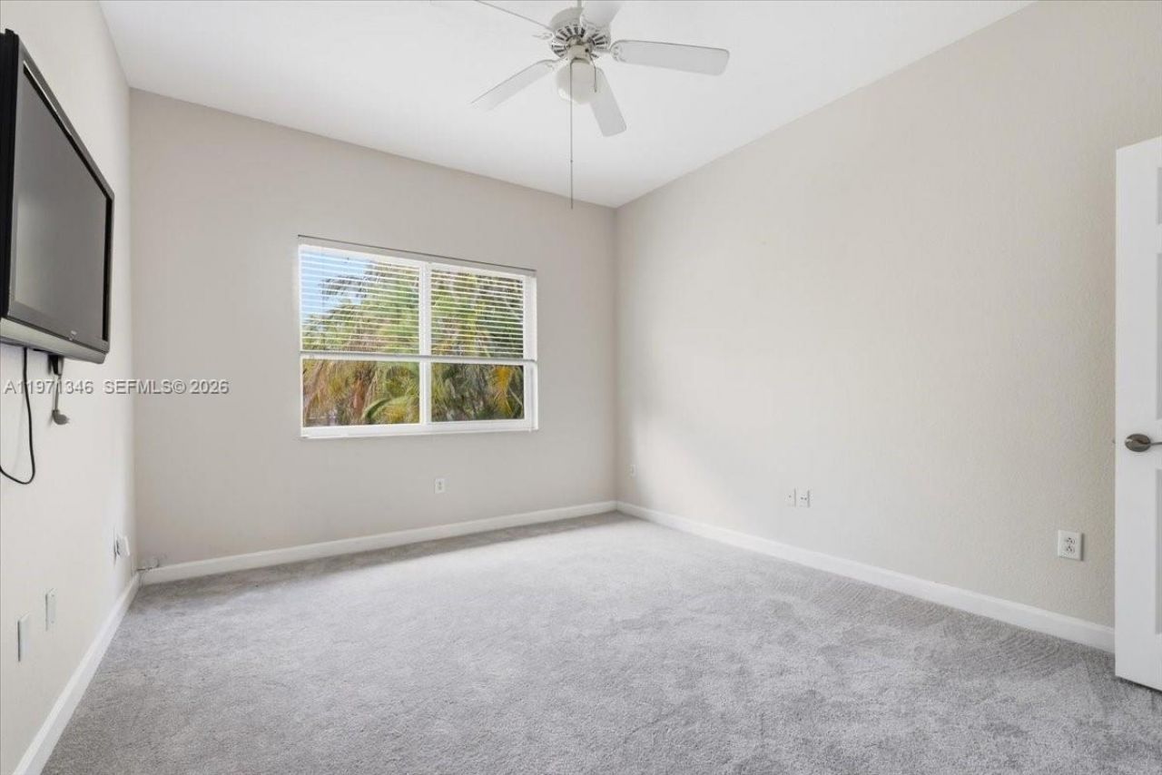 864 NW 123rd Dr , Coral Springs, FL 33071 Photo