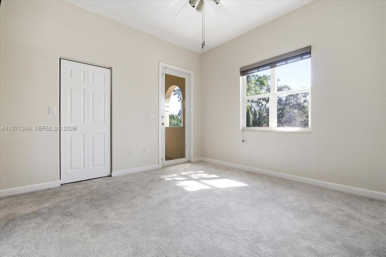 864 NW 123rd Dr , Coral Springs, FL 33071 Photo