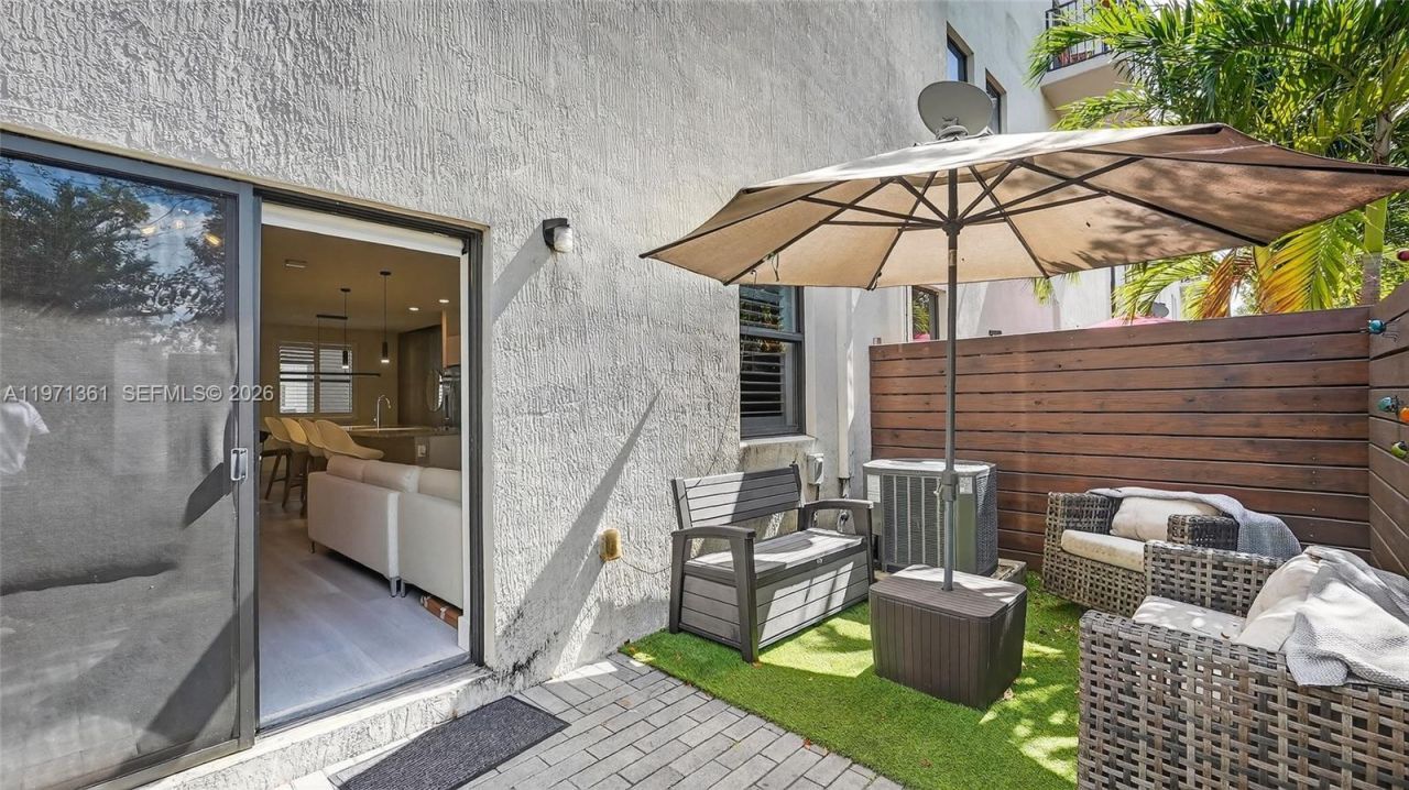 10455 NW 82nd St, Unit 9, Doral, FL 33178 Photo