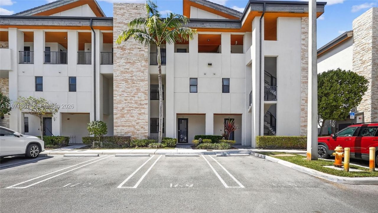 10455 NW 82nd St, Unit 9, Doral, FL 33178 Photo