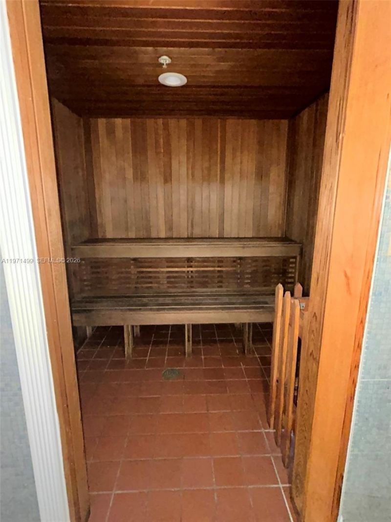 5085 NW 7th St , Unit 1002, Miami, FL 33126 Photo