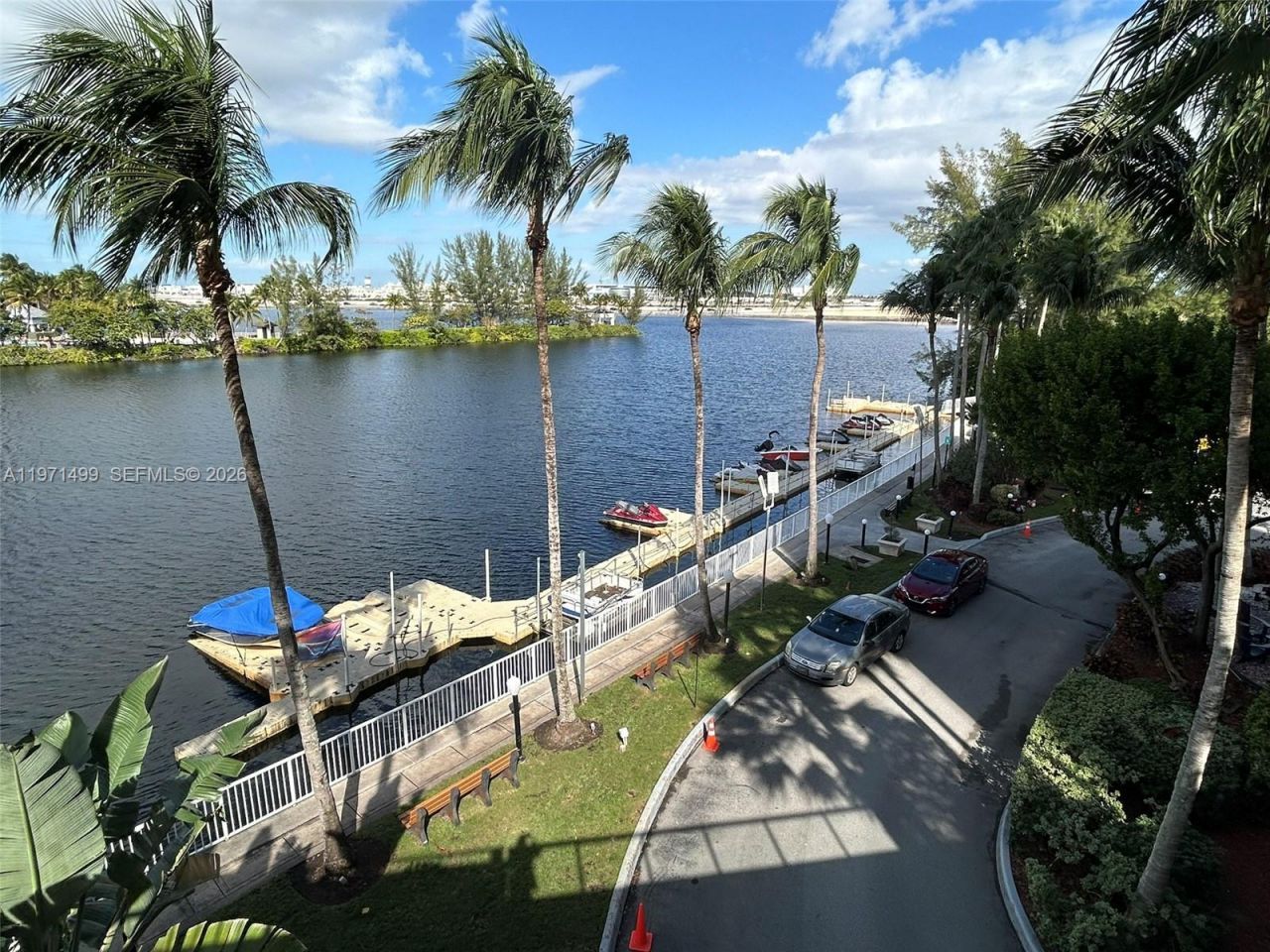 5085 NW 7th St , Unit 1002, Miami, FL 33126 Photo