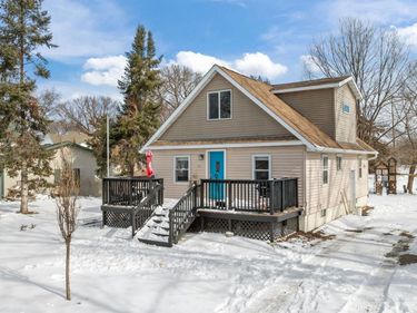 614 Elliott Avenue N, Glencoe, MN 55336