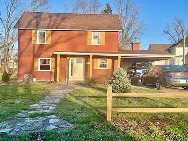 203 S Madison Street, Perry, MO 63462