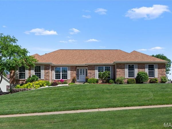 2840 La Brea Drive, St Charles, MO 63303
