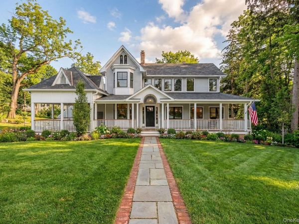 227 Prospect Avenue, Sea Cliff, NY 11579