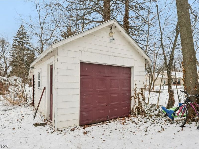 104 S Cedar Street, Geneva, OH 44041 Photo 28