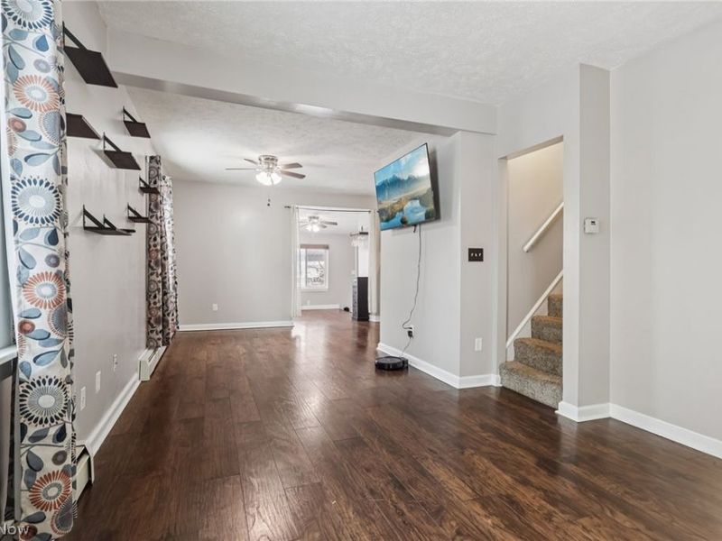 104 S Cedar Street, Geneva, OH 44041 Photo 5