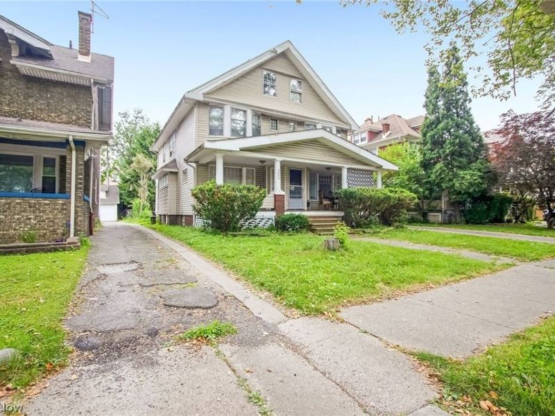 3033 West Boulevard, Cleveland, OH 44111 Photo 3