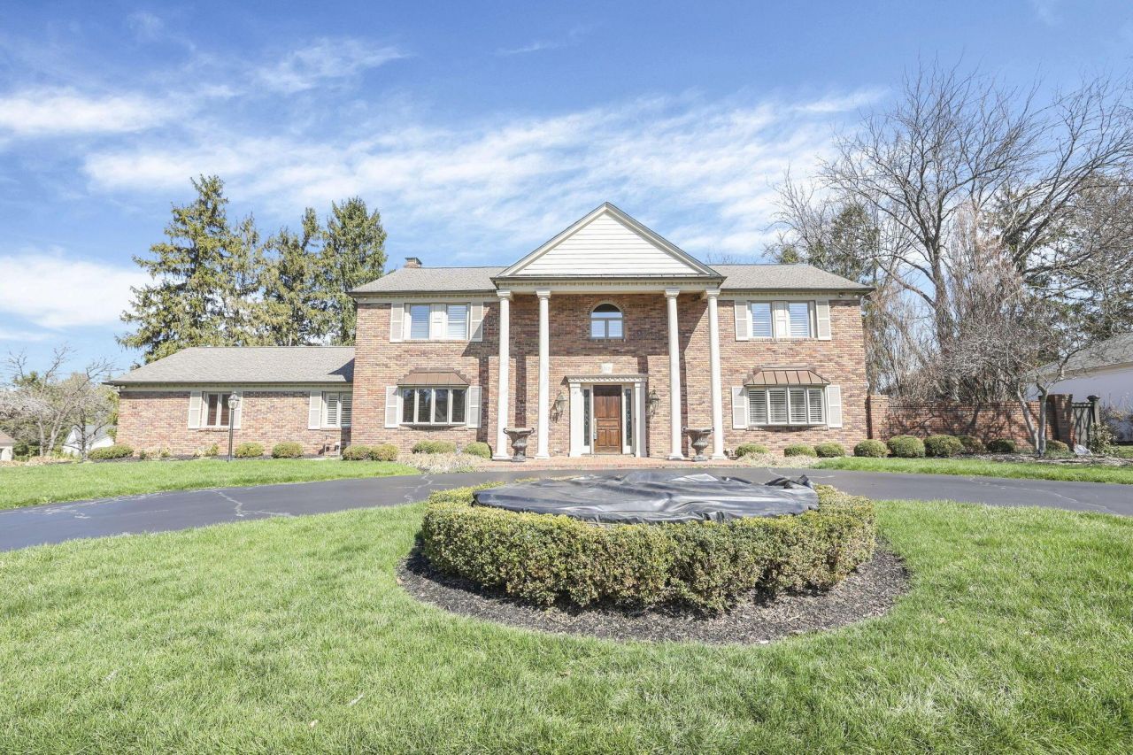 2626 Chartwell Road, Columbus, OH 43220 Main Photo
