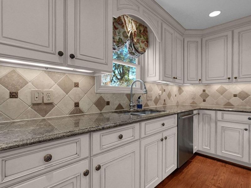 2626 Chartwell Road, Columbus, OH 43220 Photo 17