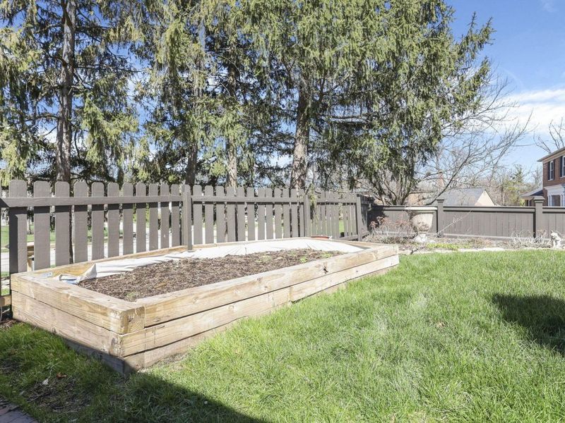 2626 Chartwell Road, Columbus, OH 43220 Photo 45