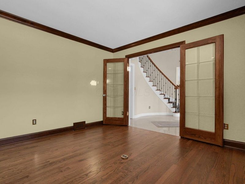 2626 Chartwell Road, Columbus, OH 43220 Photo 6