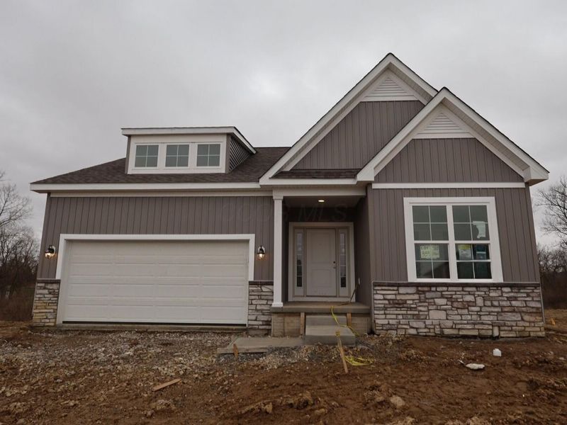 359 Oakmont Drive, Commercial Point, OH 43116 Photo 1