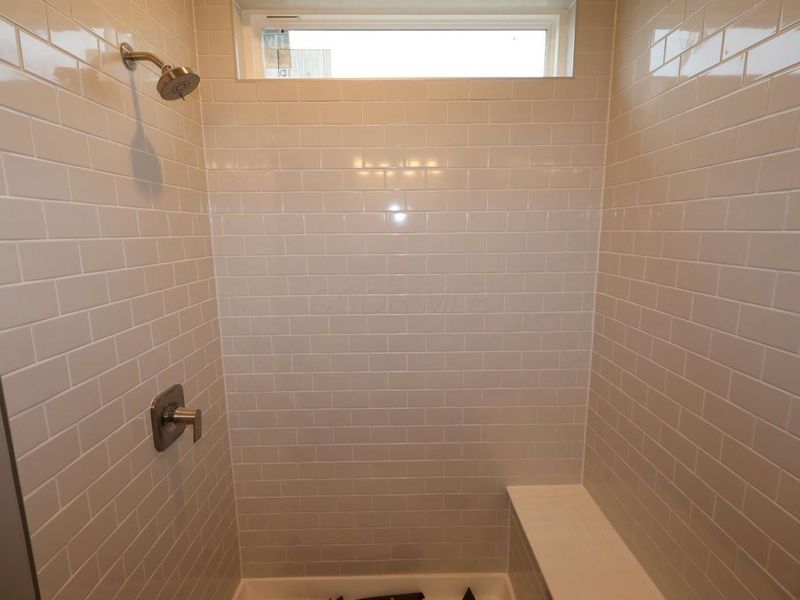 359 Oakmont Drive, Commercial Point, OH 43116 Photo 12