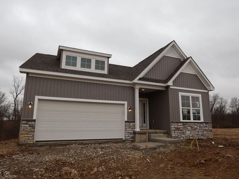 359 Oakmont Drive, Commercial Point, OH 43116 Photo 2