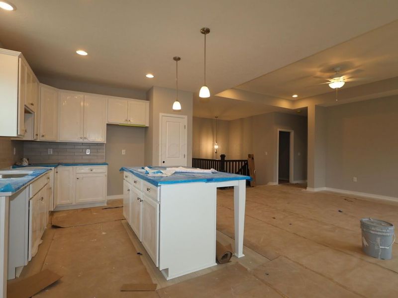 359 Oakmont Drive, Commercial Point, OH 43116 Photo 4