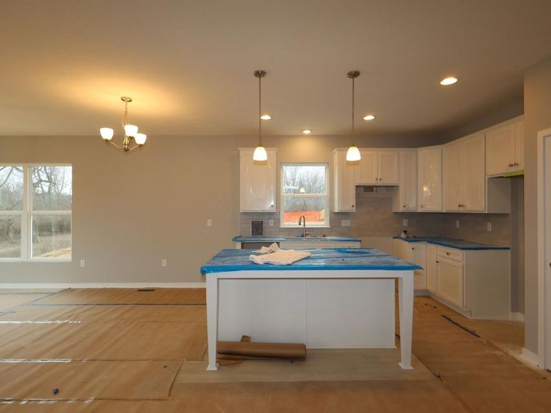 359 Oakmont Drive, Commercial Point, OH 43116 Photo 5