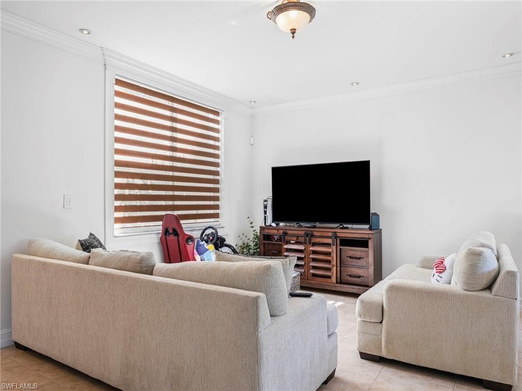 15111 NW 8th St, Pembroke Pines, FL 33028 Photo