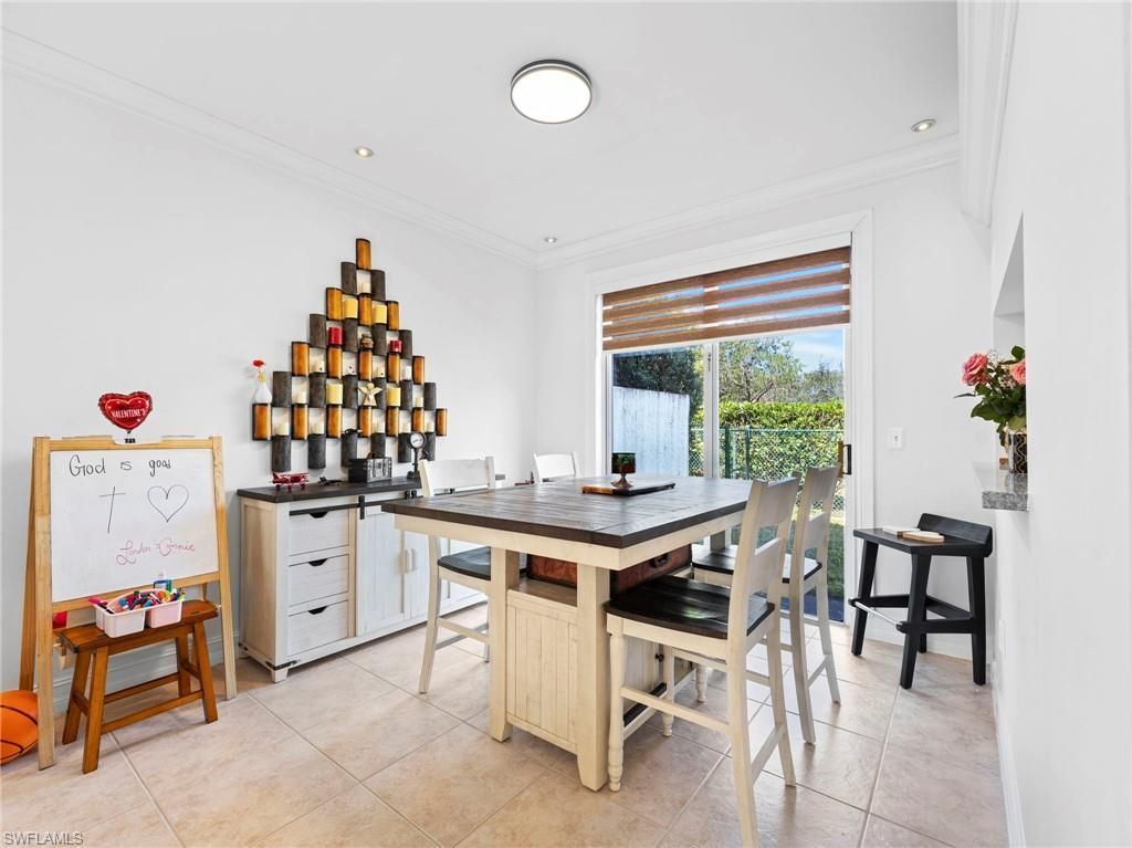 15111 NW 8th St, Pembroke Pines, FL 33028 Photo