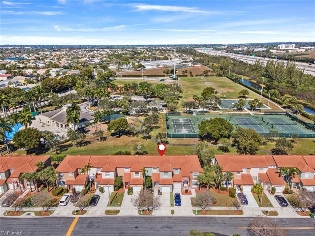 15111 NW 8th St, Pembroke Pines, FL 33028 Photo