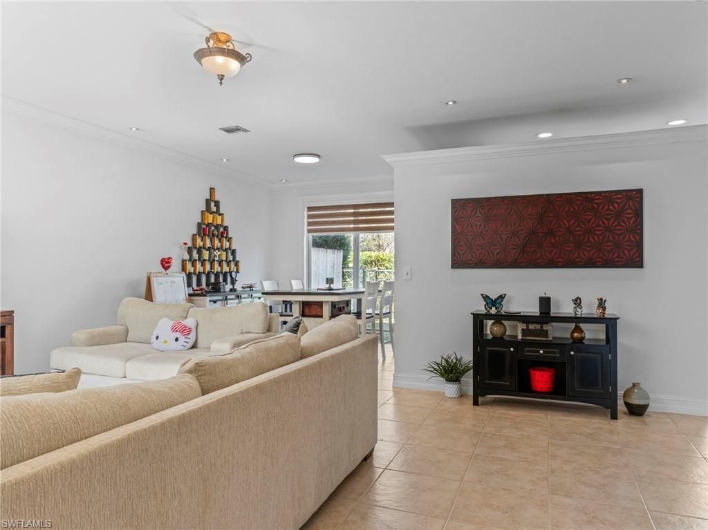 15111 NW 8th St, Pembroke Pines, FL 33028 Photo