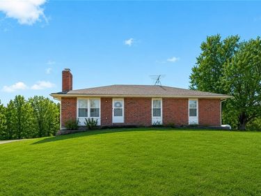 9007 Dry Dock Drive, Liberty, MO 64068