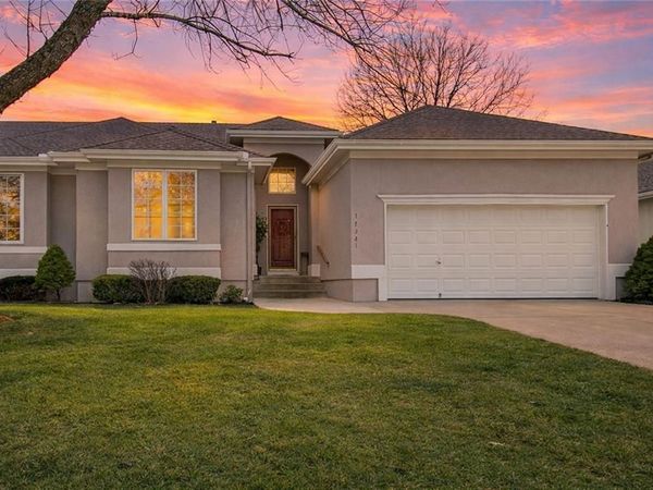17221 E 44th Terrace Court, Independence, MO 64055