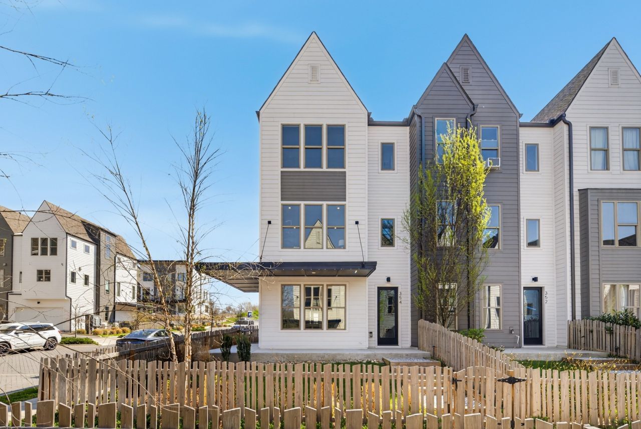 354 East Village Ln, Nashville, TN 37216 Main Photo