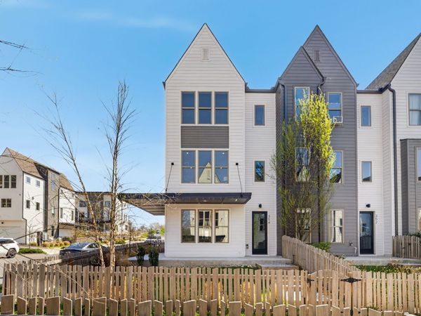 354 East Village Ln, Nashville, TN 37216