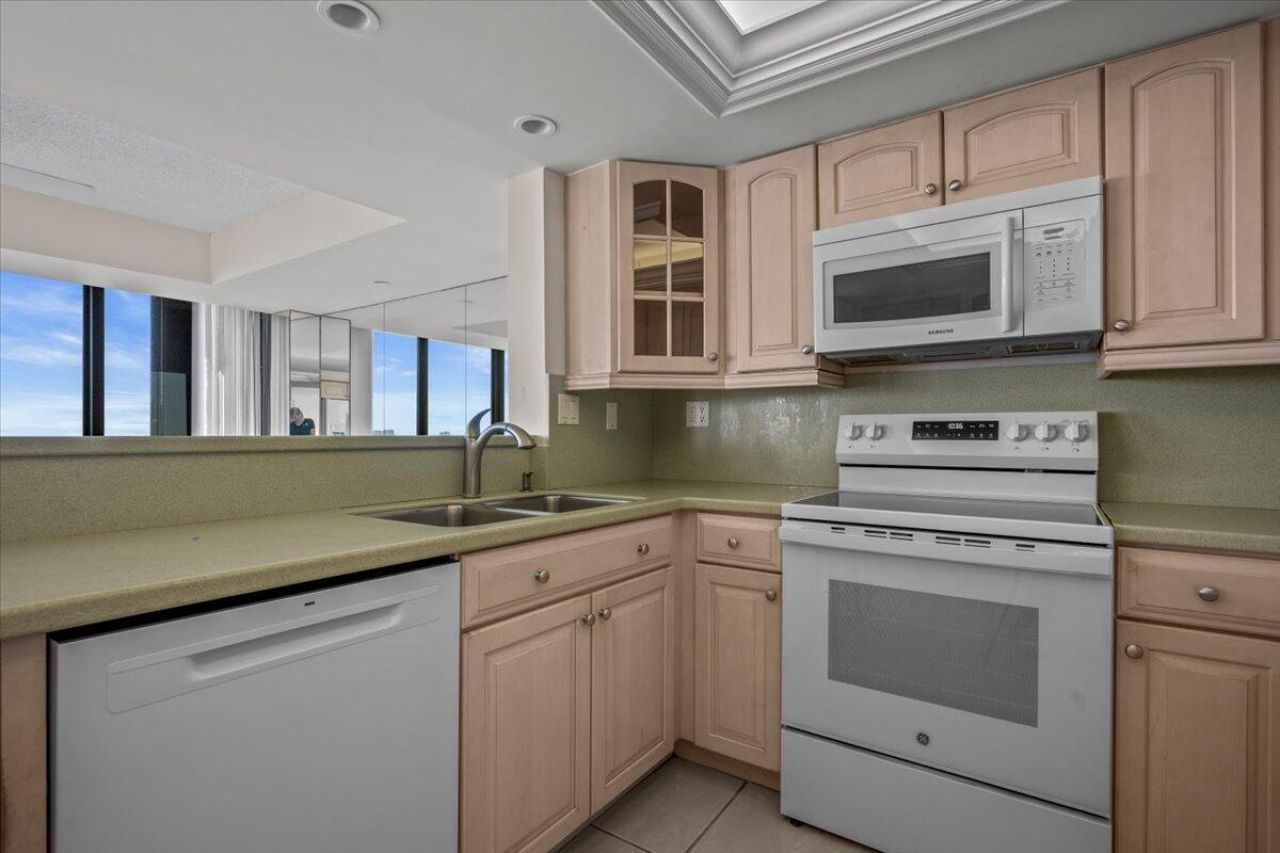 115 Lakeshore Drive, Unit 1747, North Palm Beach, FL 33408 Photo