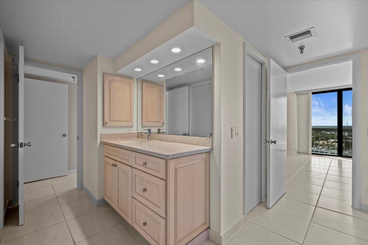 115 Lakeshore Drive, Unit 1747, North Palm Beach, FL 33408 Photo