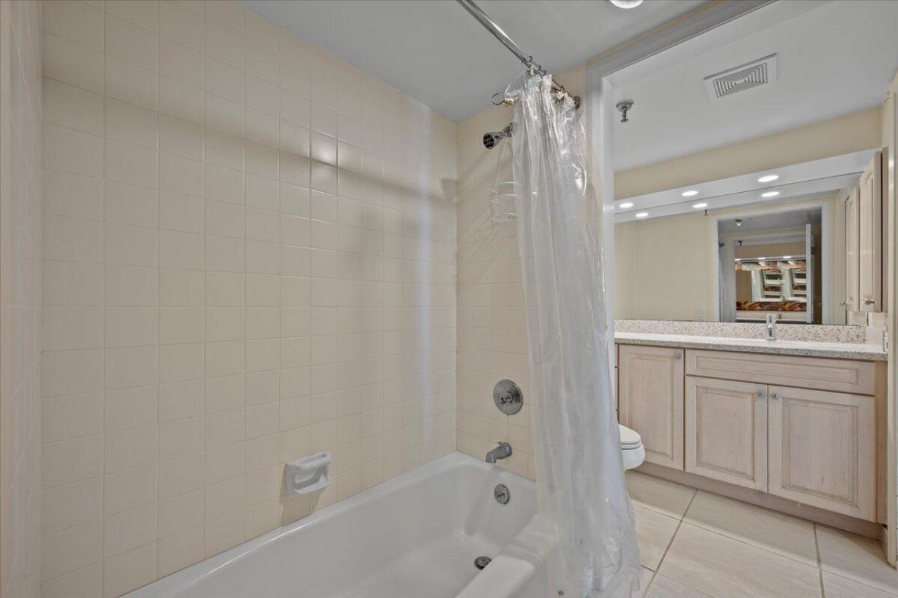 115 Lakeshore Drive, Unit 1747, North Palm Beach, FL 33408 Photo