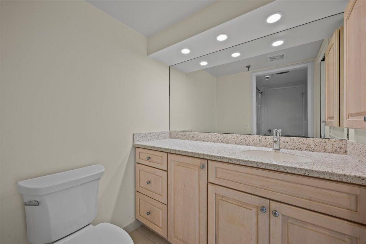 115 Lakeshore Drive, Unit 1747, North Palm Beach, FL 33408 Photo