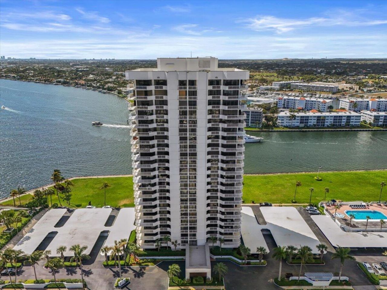 115 Lakeshore Drive, Unit 1747, North Palm Beach, FL 33408 Photo