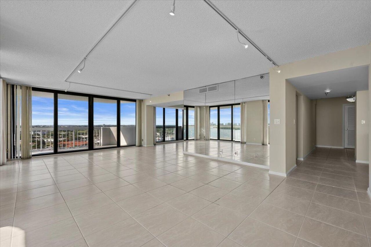 115 Lakeshore Drive, Unit 1747, North Palm Beach, FL 33408 Photo