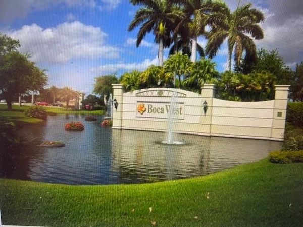 808 S Bridgewood Place, Unit 808, Boca Raton, FL 33434