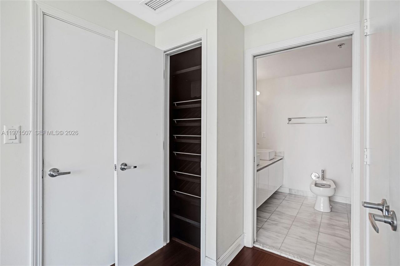 601 NE 36th St , Unit 1908, Miami, FL 33137 Photo