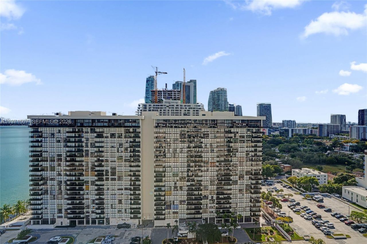 601 NE 36th St , Unit 1908, Miami, FL 33137 Photo