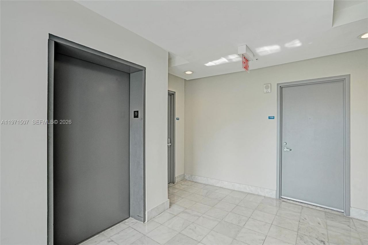 601 NE 36th St , Unit 1908, Miami, FL 33137 Photo