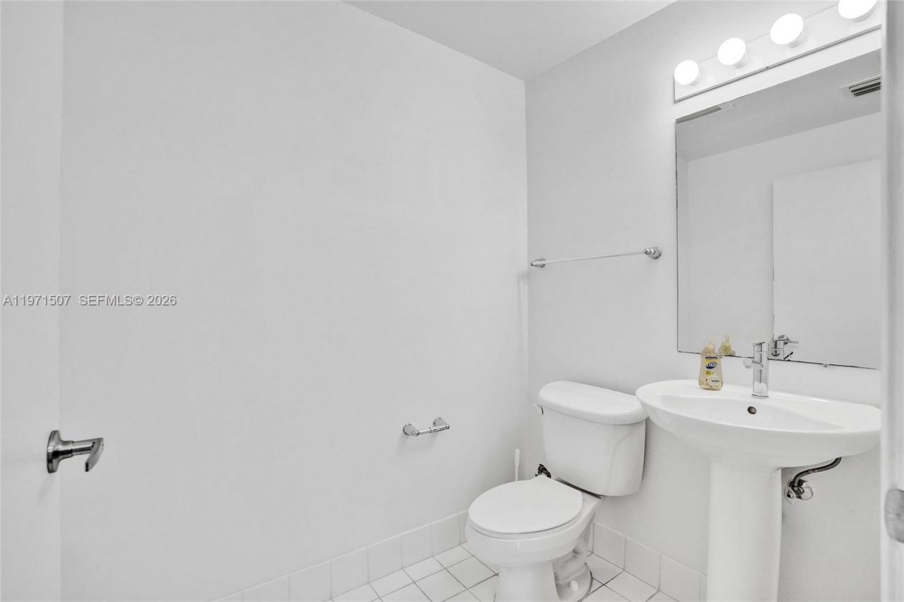 601 NE 36th St , Unit 1908, Miami, FL 33137 Photo