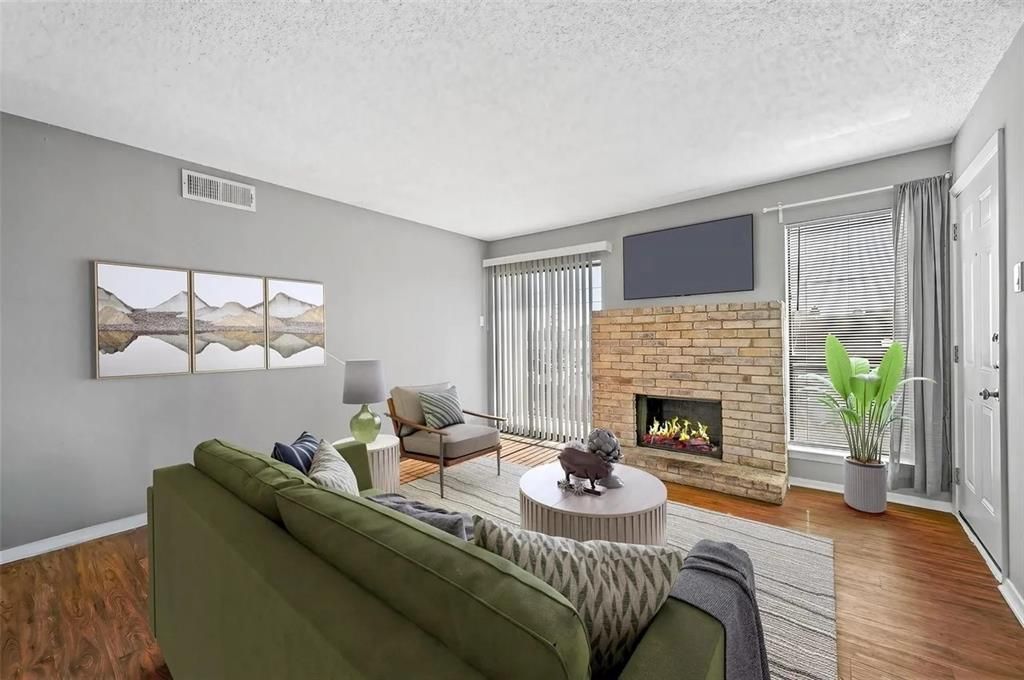 1810 N Garrett Avenue, Unit 206, Dallas, TX 75206 Main Photo