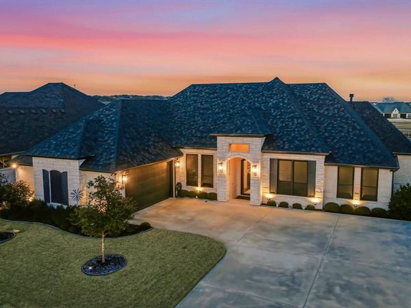 2040 Spieth Street, Granbury, TX 76048