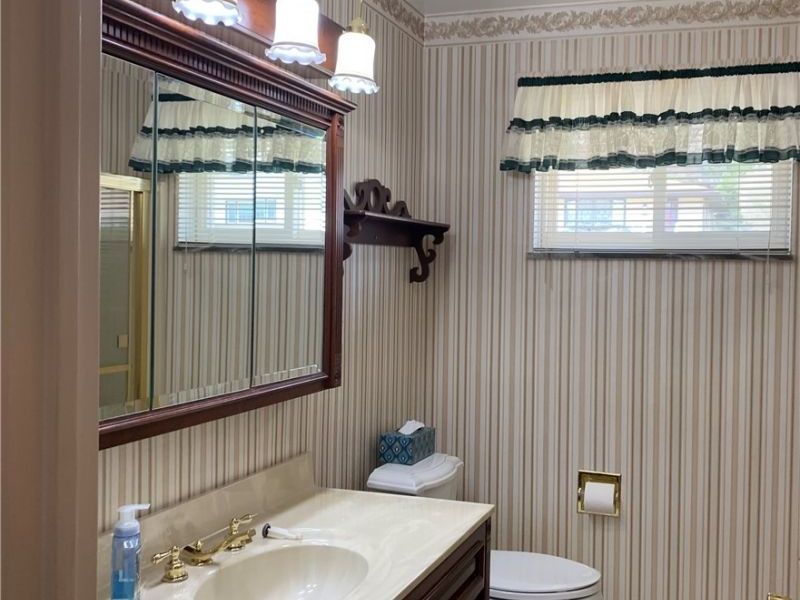 517 E Fernwood Drive, Toronto, OH 43964 Photo 10